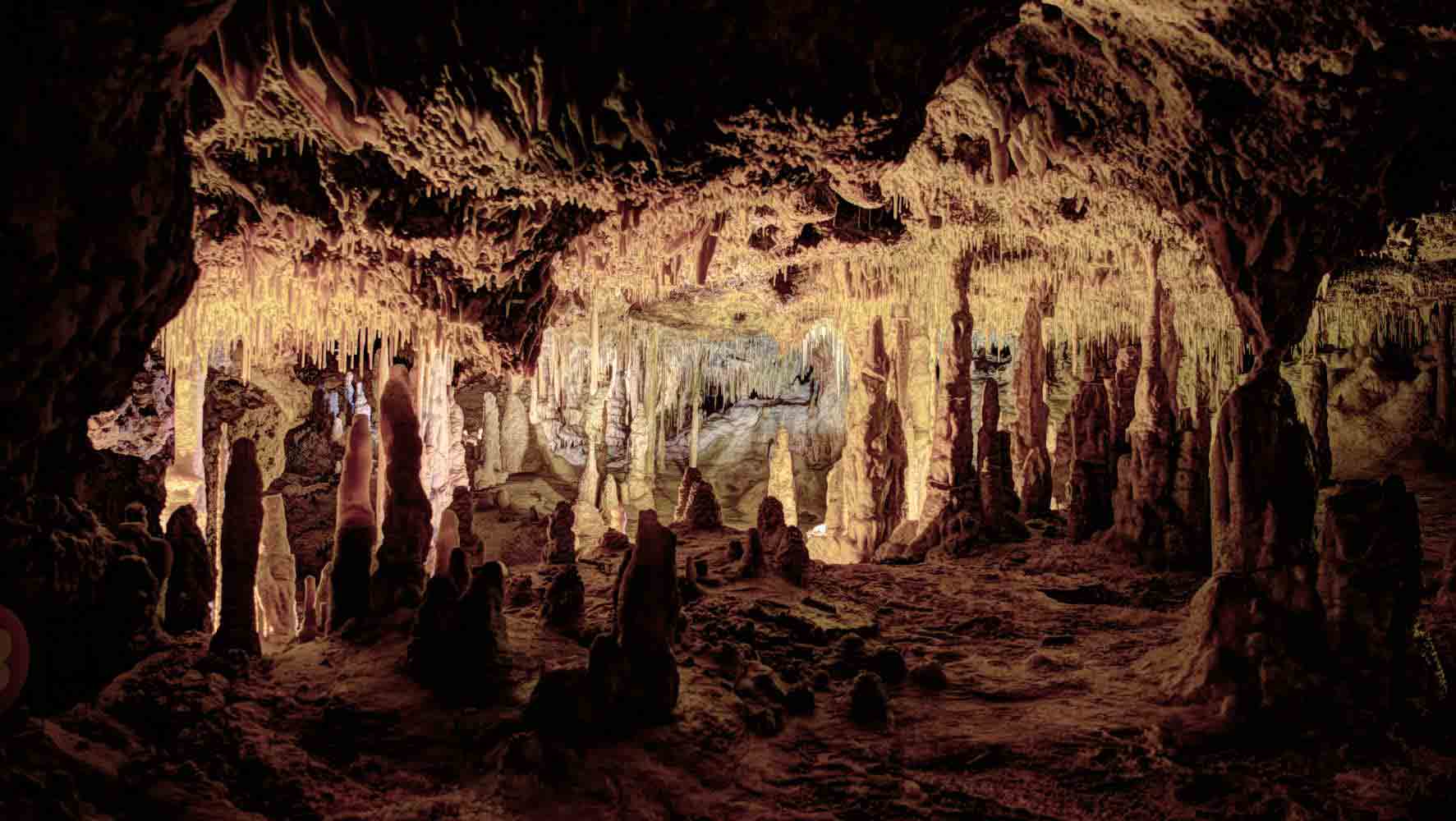Cueva clásica